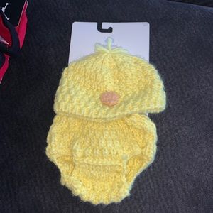 Baby chick outfit for baby 0-3 months